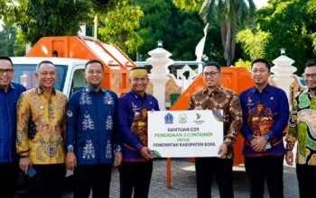 Bank Sulselbar publikasikan CSR Ke Bone Tahun 2025 1,1 Tapi faktanya berbeda 4 Penyerahan simbolis CSR Bone