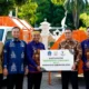 Penyerahan simbolis CSR Bone
