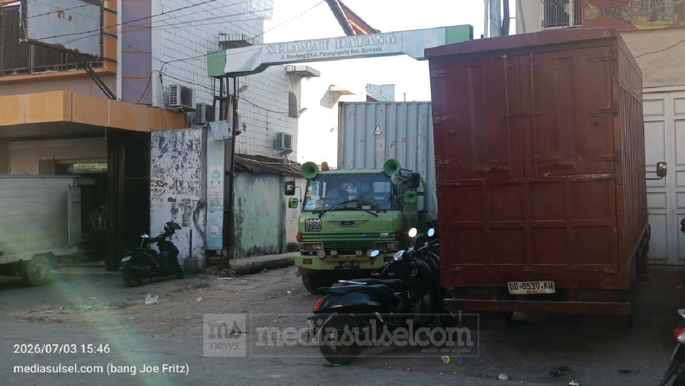 Truk kontainer