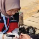 Mahasiswa KKN Unhas Gelar Cek Gula Darah Gratis, Warga Pajalele Antusias Ikuti Skrining Diabetes