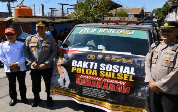 Puluhan Keluarga Korban Kebakaran di Tallo Terima Bantuan dari Polda Sulsel