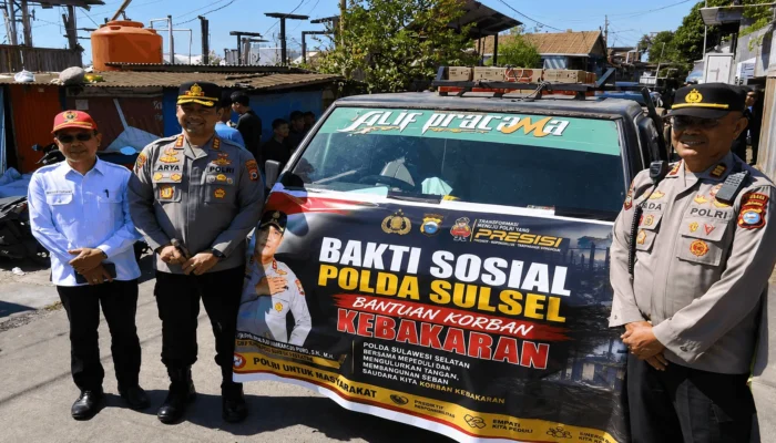 Puluhan Keluarga Korban Kebakaran di Tallo Terima Bantuan dari Polda Sulsel