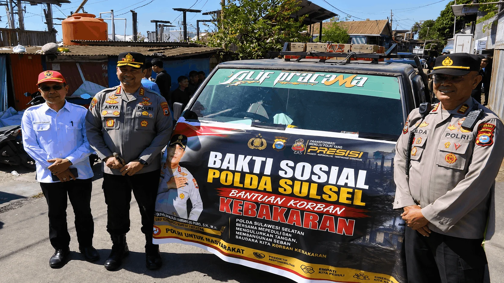 Puluhan Keluarga Korban Kebakaran Tallo Terima Bantuan dari Polda Sulsel