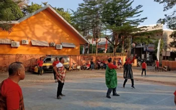 Serunya HUT RI di Polsek Manggala, Lomba Berlanjut hingga Malam