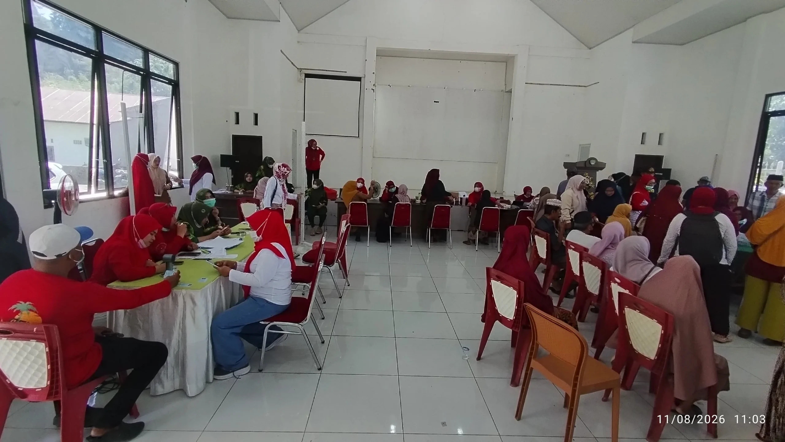 Cek Tensi hingga Kolesterol Gratis di Bantimurung, Didominasi Ibu-ibu 3 Cek Tensi hingga Kolesterol Gratis di Bantimurung, Didominasi Ibu-ibu