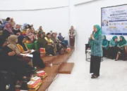 Ibu-ibu UMKM Makassar Mulai “Berteman” dengan AI, Promosi Tak Lagi Serba Bingung 9 AI Ibu Berdaya