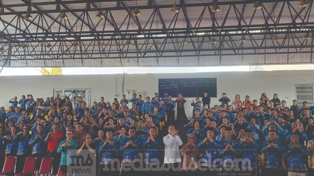 Dari PAUD hingga Pemda, KPK dan TP PKK Toraja Utara Tanamkan Budaya Antikorupsi 3 Bupati Toraja Utara Frederik Victor Palimbong bersama Wakil Bupati