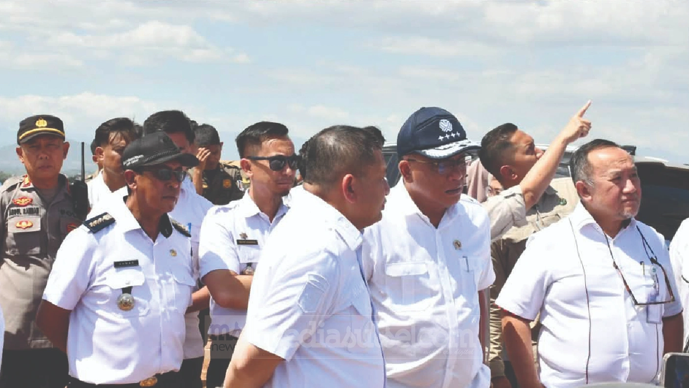 Camat Manggala Dampingi menLH