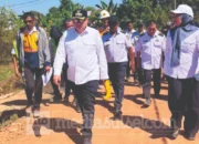 Camat Manggala Kawal Pembangunan Jalan Tamangapa-Romang Tangngaya 11 Camat Manggala Mendapingi Wali Kota