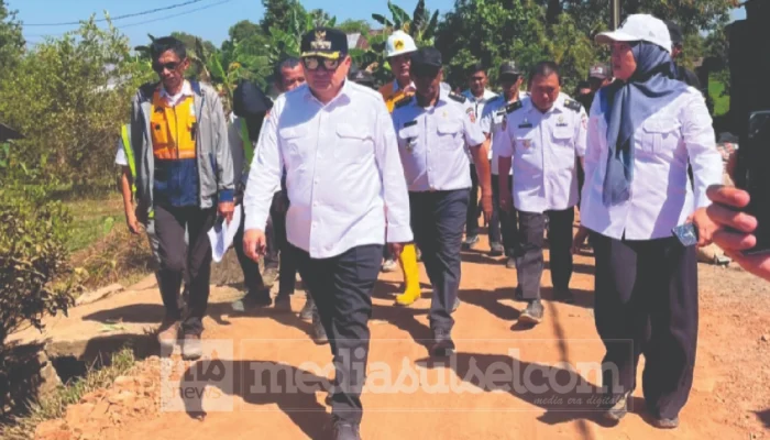 Camat Manggala Kawal Pembangunan Jalan Tamangapa-Romang Tangngaya