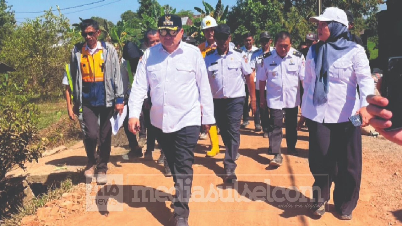 Camat Manggala Mendapingi Wali Kota
