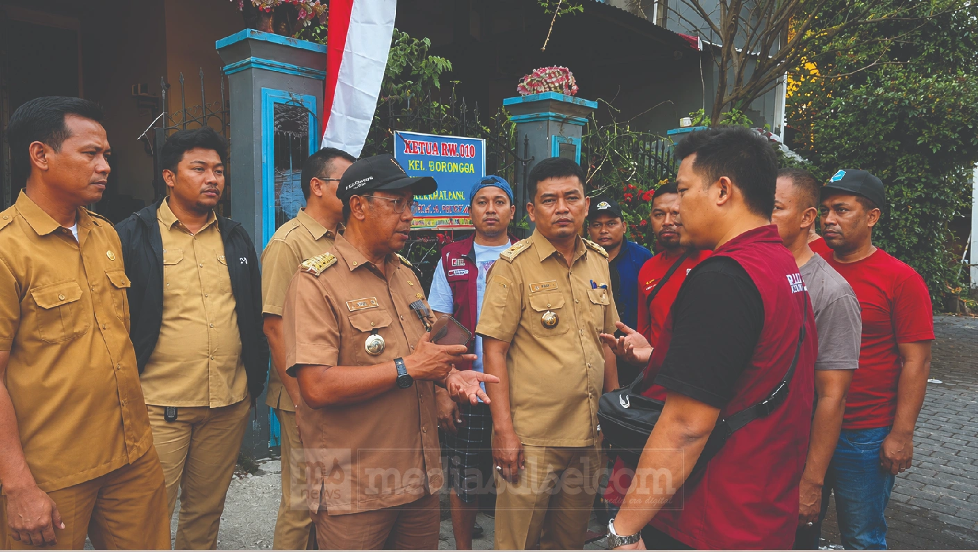 Camat Manggala Turun Langsung Tangani Kebakaran di Borong, 28 KK Terdampak 2 Camat Tinjau Kebakaran