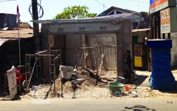 Disorot LSM, Bangunan di Atas Drainase Jalan Hertasning Segera Ditindak Distaru Makassar 3 Diduga langgar sempadan