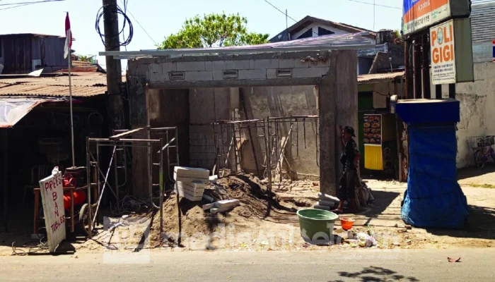 Disorot LSM, Bangunan di Atas Drainase Jalan Hertasning Segera Ditindak Distaru Makassar