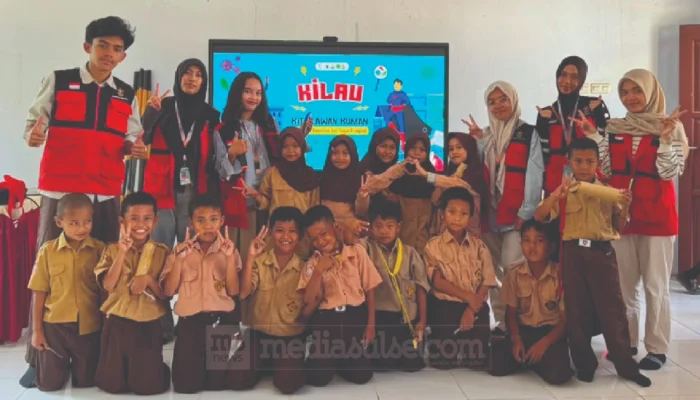Mahasiswa Keperawatan Unhas Edukasi Cuci Tangan 6 Langkah kepada Ratusan Siswa di Barru Lewat Program KILAU
