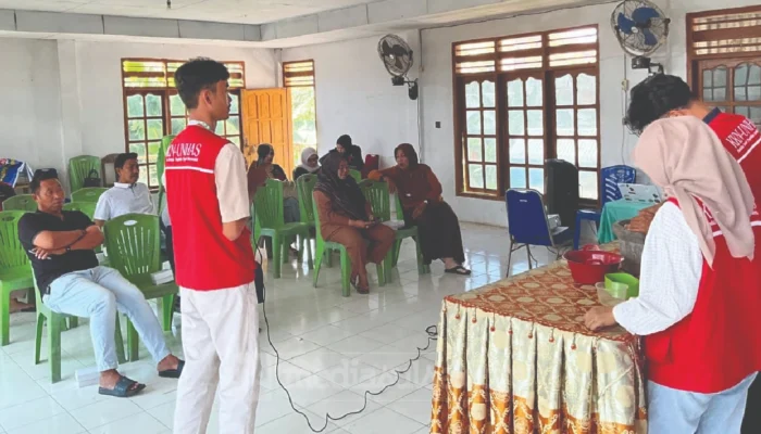 Mahasiswa KKN Unhas Olah Limbah Cangkang Telur Jadi Suplemen Ternak dan Pupuk Organik di Desa Allakuang