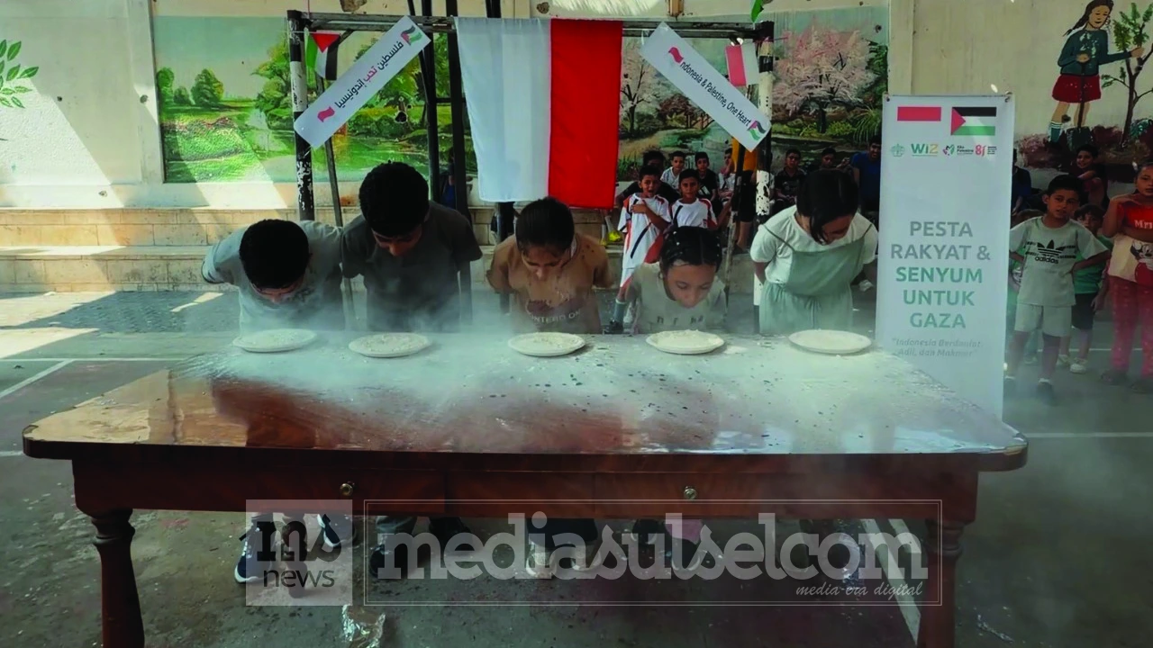 Momentum Muktamar V Wahdah Islamiyah, Lebih dari 100 Anak Gaza Rayakan HUT RI ke-81 Bersama Relawan Indonesia 3 Lomba cari koin dalam tepung anak Gaza