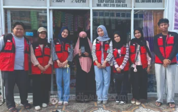Bukan Sekadar KKN, Mahasiswa Unhas Bantu UMKM Lautang Benteng Tembus Pasar Digital