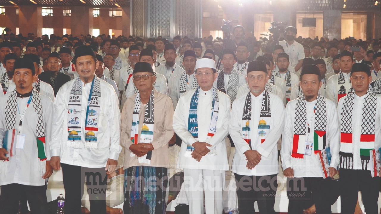 Menag bersama peserta Muktamar V WI