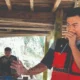 Mahasiswa KKN Unhas Ajarkan Warga Leppangeng Bikin Probiotik Pakan Ikan dari Bahan Lokal