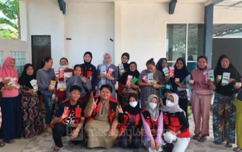 Mahasiswa KKN Unhas Edukasi Pencegahan Stunting Lewat PULOSU, PMT Berbahan Daun Kelor dan Susu di Sidrap 4 PULOSU Lautang Benteng