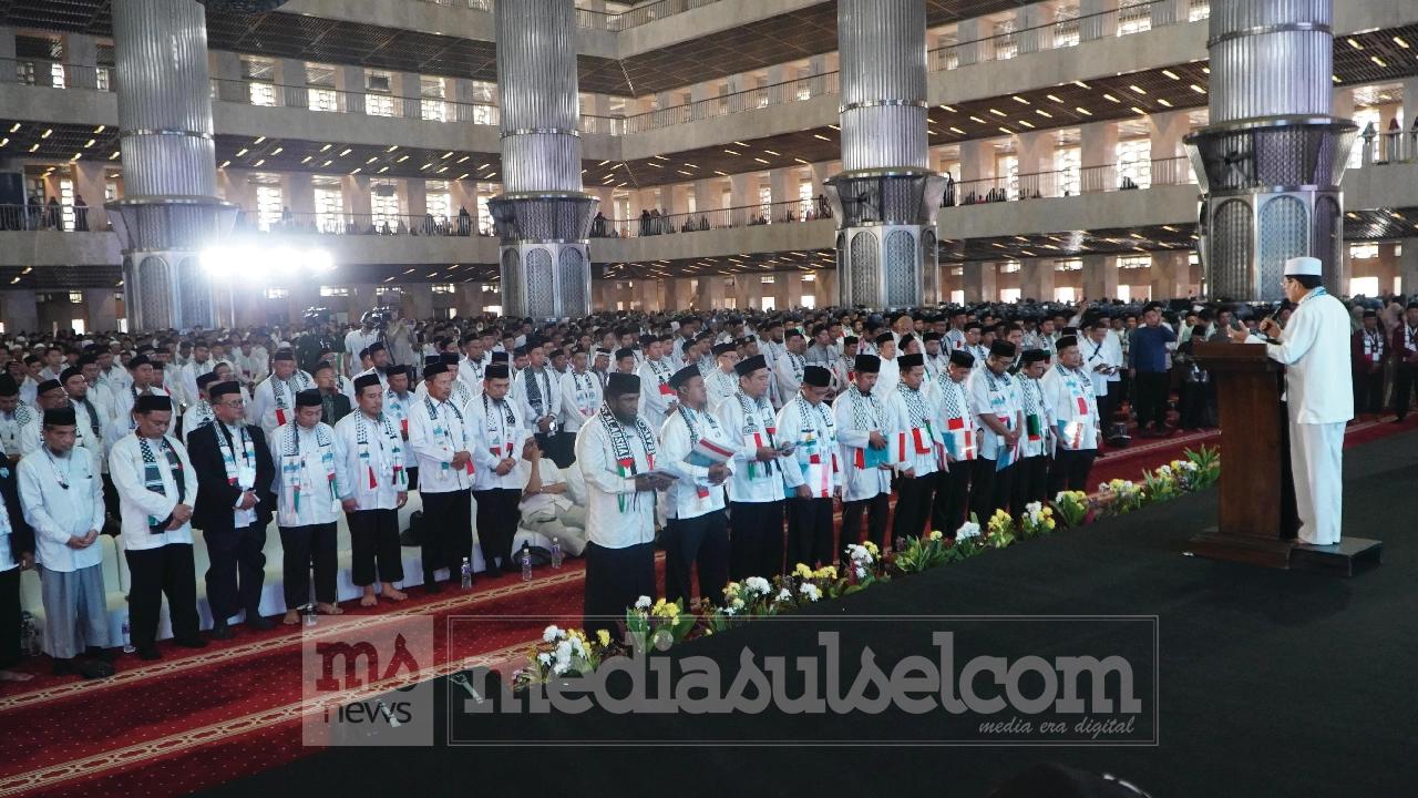 MUI Apresiasi Pengukuhan 10.000 Guru Al-Qur’an di Muktamar V Wahdah Islamiyah 2 Pengukuhan Guru Ngaji 1