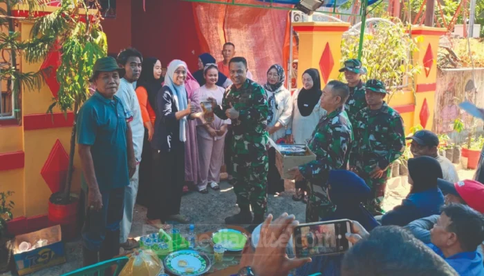 TNI AD Ajak Warga Biring Romang Perkuat Bela Negara Lewat Kepedulian terhadap Sampah