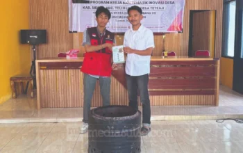Tak Lagi Bakar Sampah Sembarangan, Mahasiswa KKN Unhas Bikin Tungku Minim Asap di Teteaji 1 Tungku minim asap