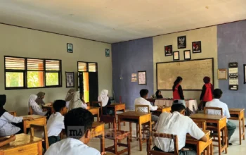 Mahasiswa KKN Unhas Tanamkan Budaya Kelola Sampah di SMKN 8 Sidrap Lewat Program Eco Key