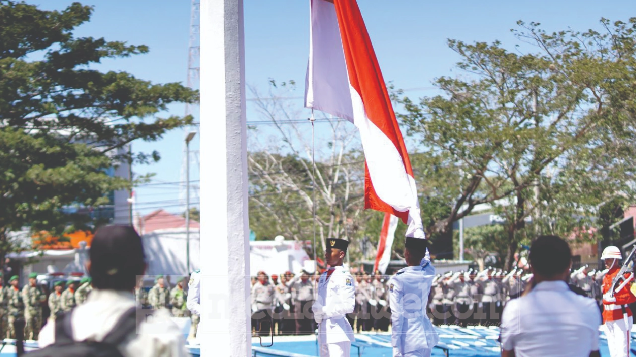Bupati Jeneponto Pimpin Upacara HUT ke-81 Kemerdekaan RI di Pasamaturukang 2 ppengibaran bendera