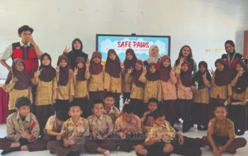 Mahasiswa KKN-PK Unhas Edukasi Bahaya Rabies kepada Siswa SDN 143 Barru Lewat Program SAFE PAWS