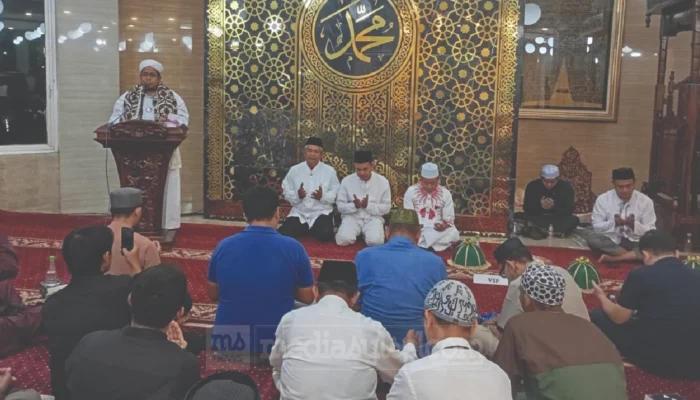 Zikir Kebangsaan di Masjid Terapung, 1.000 Warga Makassar Serukan Persatuan dan Tolak Anarkisme