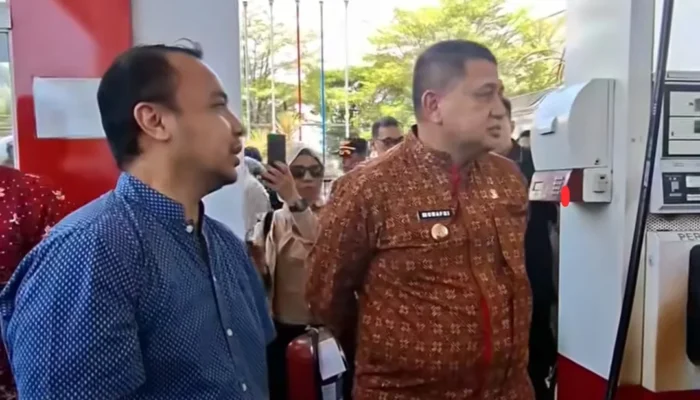 Antrean BBM Mengular, Wali Kota Makassar Tekan Pertamina Benahi Pelayanan SPBU