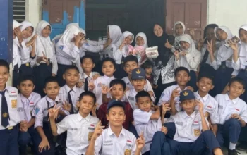 Antrean BBM Ganggu Mobilitas, Appi Alihkan Siswa PAUD-SMP Belajar dari Rumah 3 Antrean BBM Ganggu Mobilitas, Appi Alihkan Siswa PAUD-SMP Belajar dari Rumah