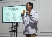 Dampak Media Sosial di Kalangan Gen-Z: Peluang dan Tantangan di Era Digital 10 Moch. Refa Amirul