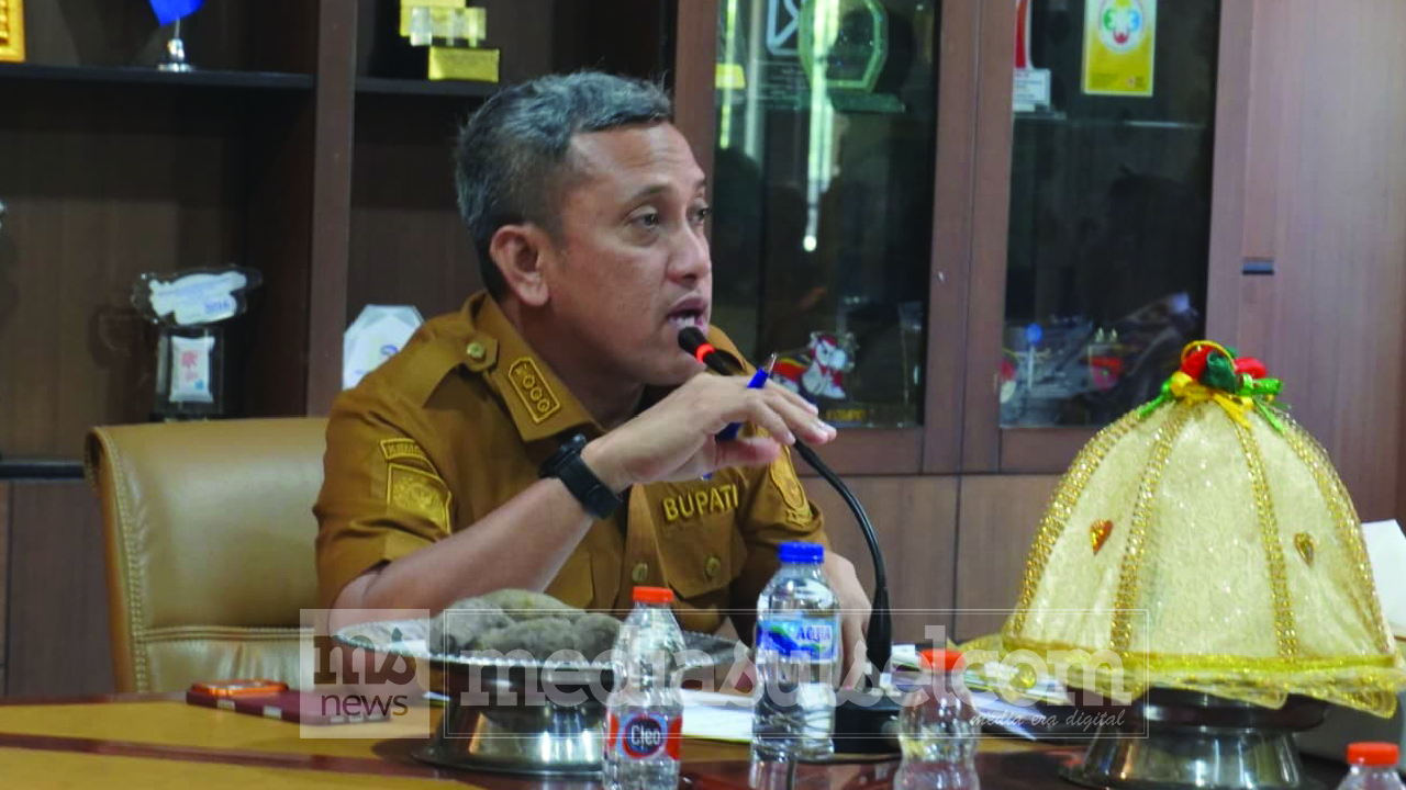 Bupati Paris Yasir