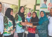 Tak Cukup Hanya Imbauan, TP PKK Takalar Turun Langsung Cegah Stunting dengan Bagikan Telur dan Susu 7 Cegah Stunting Takalar