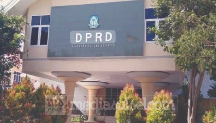 DPP NasDem Copot Didis Suryadi dari Ketua DPRD Jeneponto, Sumarni Kr. Layu Naik Tahta