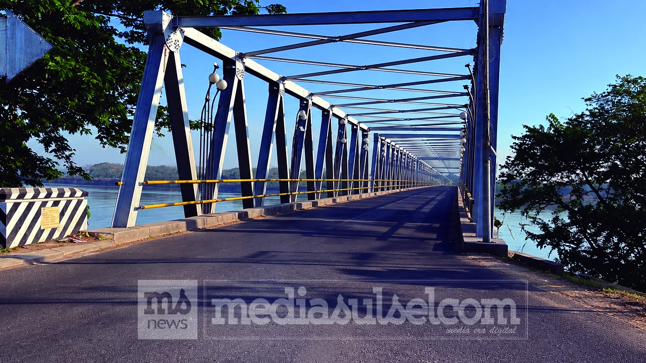 Jembatan Barombong mks