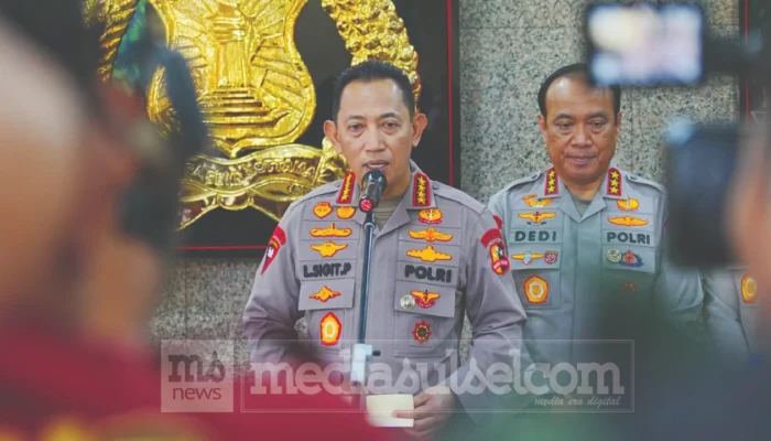 Abu Gunung Anak Krakatau Meluas, Kapolri Perintahkan Polisi Siaga Evakuasi dan Tangani Warga Terdampak