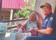 Lurah Bontoa Antar Langsung Bantuan Beras CPP ke Warga Sakit dan Disabilitas 10 Lurah Binamu