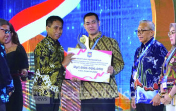 Pangkep Raih Rp1 Miliar, Layanan Kesehatan Antar Pemkab Yusran Lalogau Masuk Tiga Besar Sulawesi