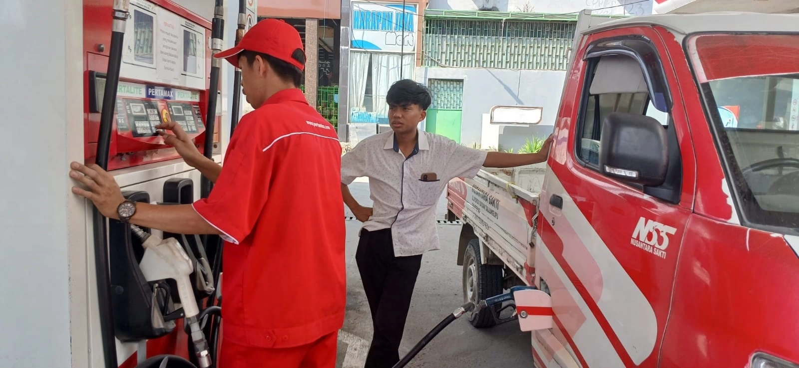 Jatah Solar Dipangkas Separuh, Sopir Toraja Utara Kelimpungan: Antre hingga 3 Jam! 2 SPBU Tete Basi