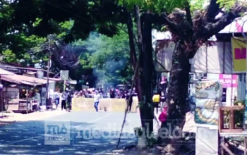 Tawuran Pecah di Ujung Bori Makassar, Sengketa Lahan Berujung Molotov dan Motor Terbakar