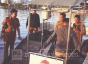 Kapal Pengangkut Sampah Diserahkan ke Kecamatan Mariso, Perkuat Kebersihan Wilayah Pesisir 9 kapal sampah