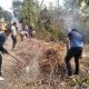 Antisipasi Banjir, Lurah Bontoa dan Warga Bersihkan Saluran Air