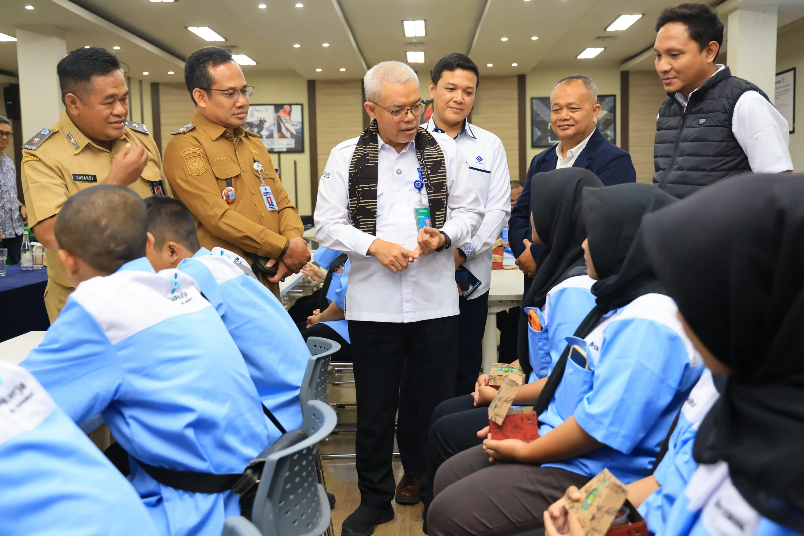 Kemnaker Latih Pekerja Terdampak PHK agar Siap Kerja atau Berwirausaha
