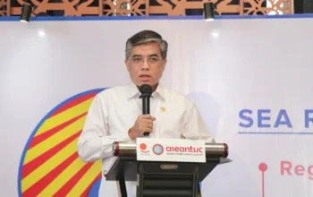 Menaker Yassierli Bahas Pelindungan Pekerja ASEAN di Tengah Gejolak Global 4 Menaker Yassierli Bahas Pelindungan Pekerja ASEAN di Tengah Gejolak Global