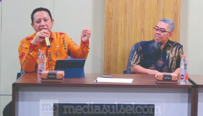 Sekretaris DPMPTSP Makassar Bagikan Pengalaman Pengelolaan Pelayanan Publik kepada APIP