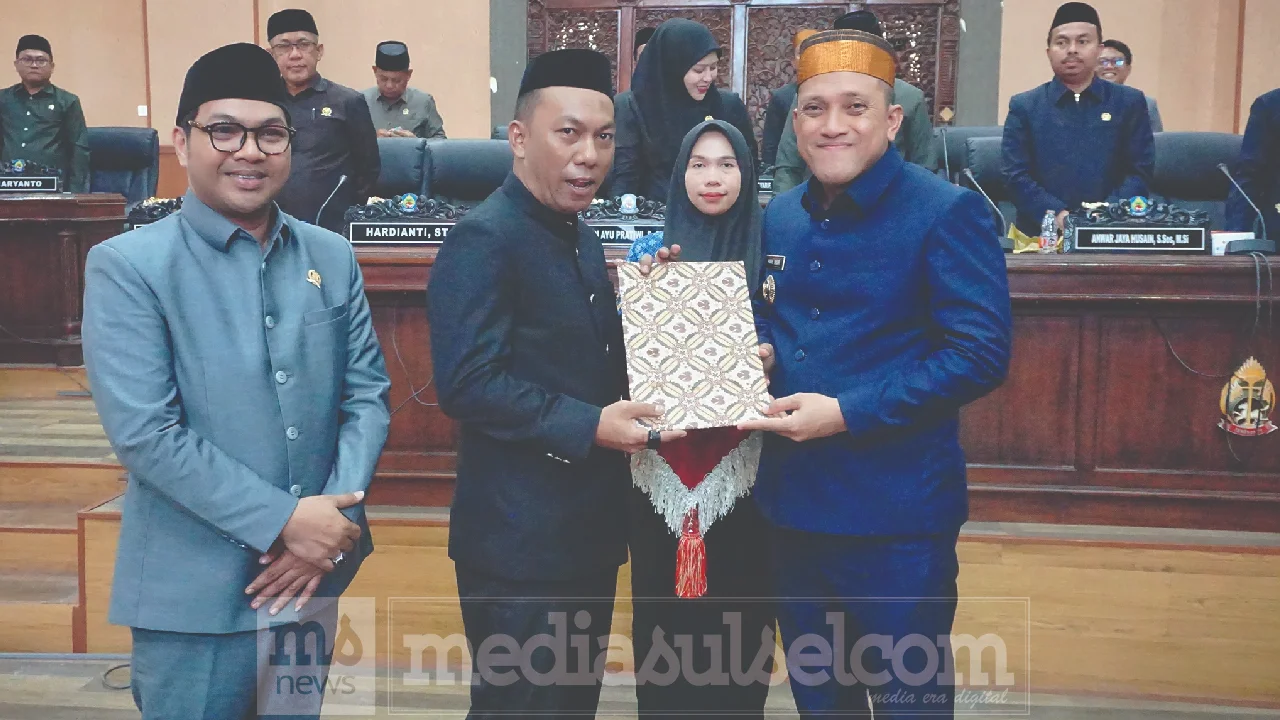 Bupati Jenponto Serahkan Ranperda